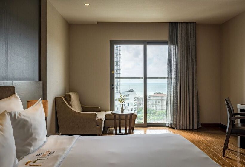 اتاق لوکس, The Malibu