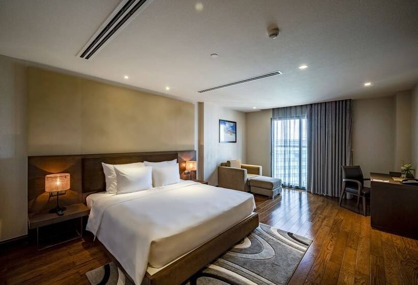 اتاق خانوادگی, The Malibu