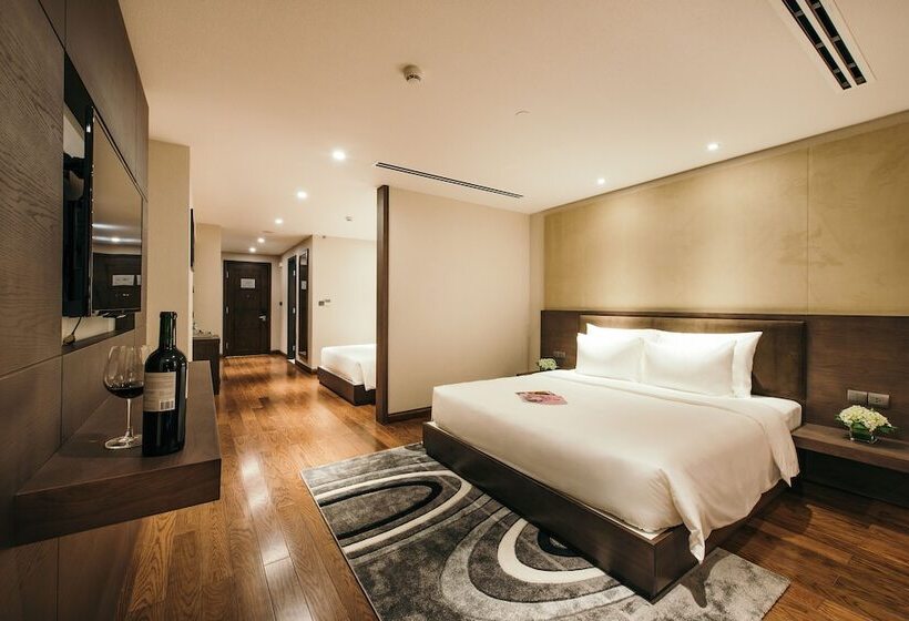 اتاق خانوادگی, The Malibu