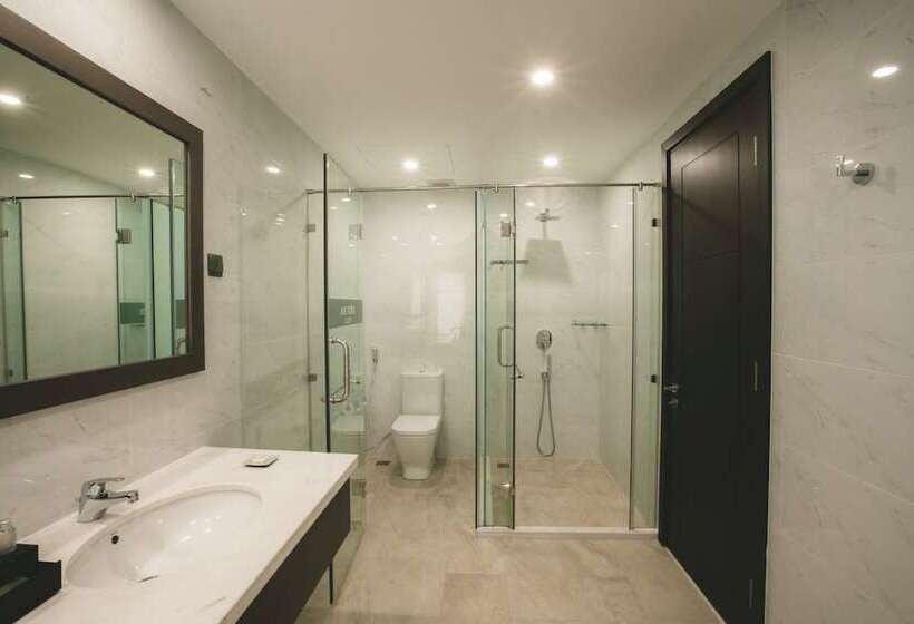 سوییت, The Malibu