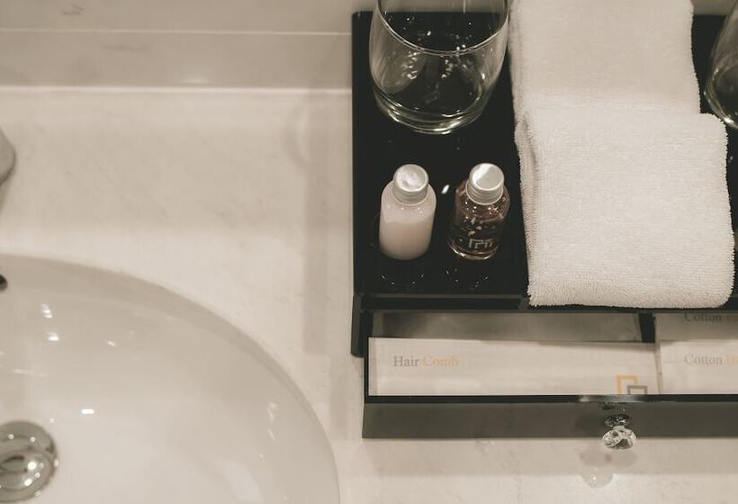 اتاق لوکس, The Malibu