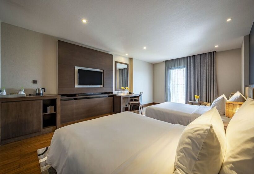 اتاق لوکس, The Malibu