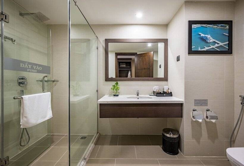 اتاق لوکس, The Malibu