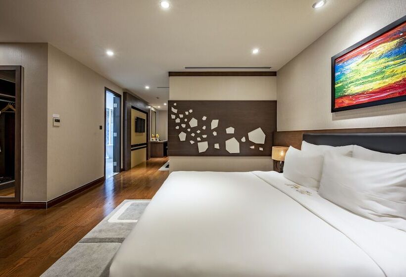 اتاق خانوادگی, The Malibu