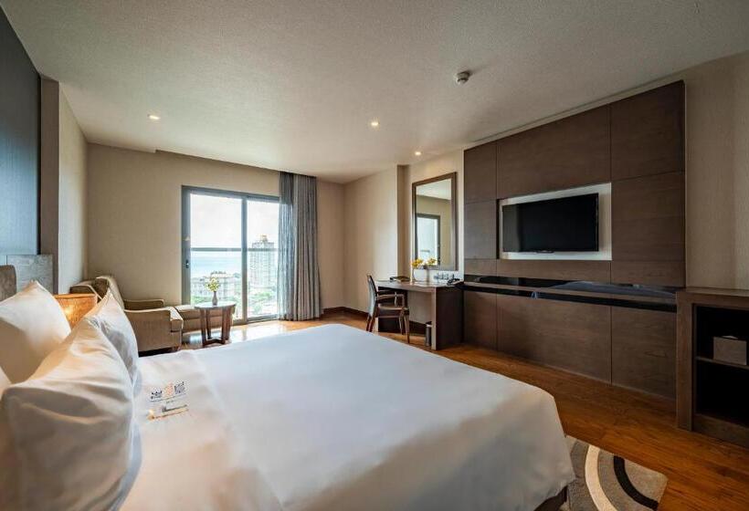 اتاق لوکس, The Malibu