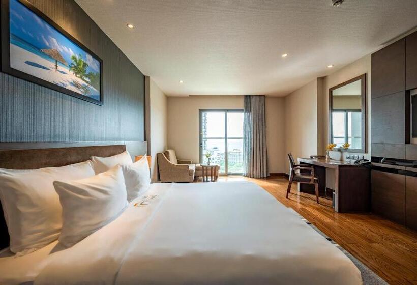 اتاق لوکس, The Malibu