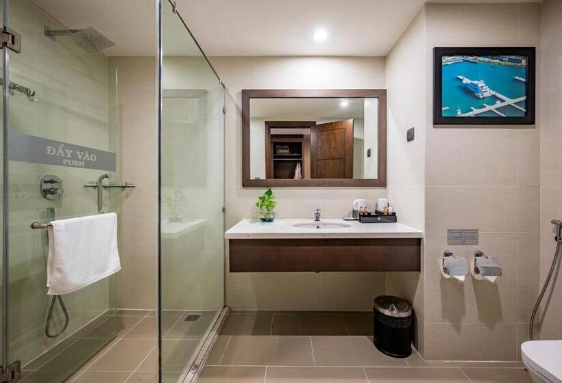 اتاق لوکس, The Malibu