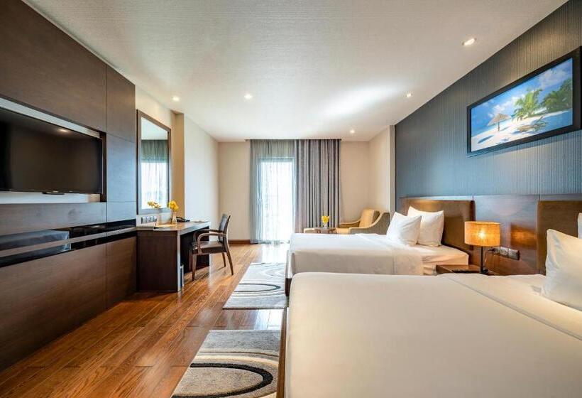 اتاق لوکس, The Malibu