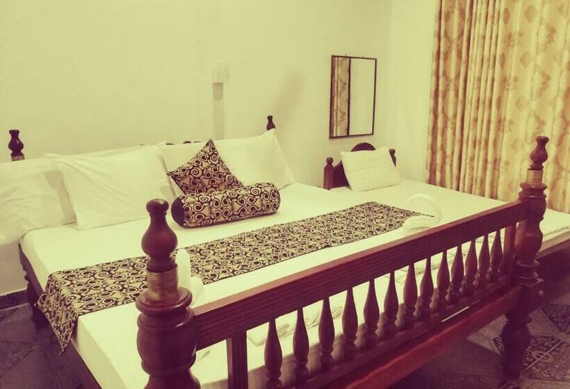 デラックスルーム, Deutsch Lanka Hotel & Restaurant