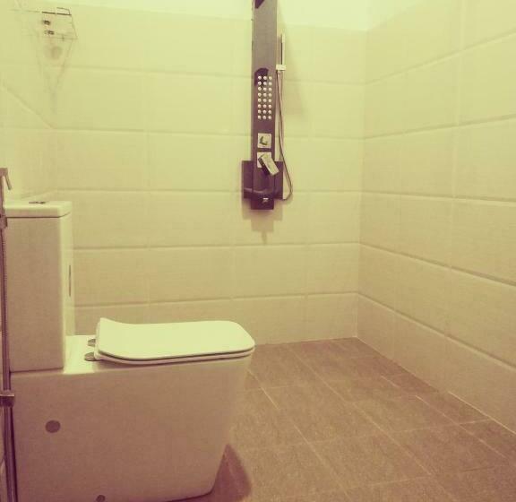 デラックスルーム, Deutsch Lanka Hotel & Restaurant