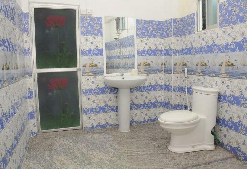 デラックストリプルルーム, Deutsch Lanka Hotel & Restaurant