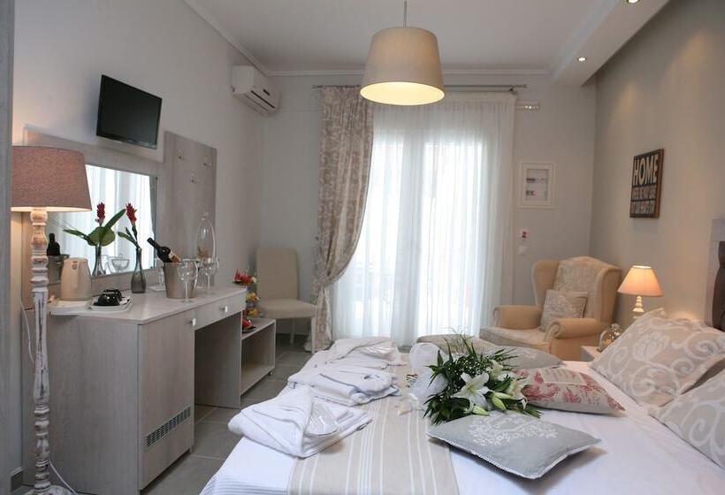 סוויטת ג'וניור נוף לגינה, Aqua Mare