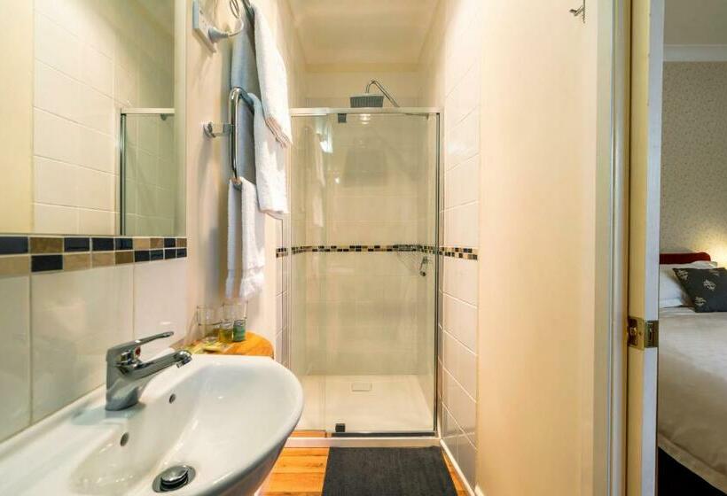 Номер Стандарт, Ashdowns Of Dover