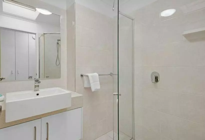 Huoneisto 2 Makuuhuonetta Merinäkymä, Capeview Apartments Caloundra