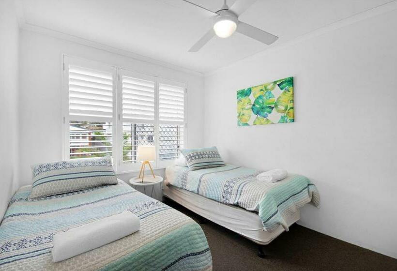 Апартаменты 2 Спальни Вид на Море, Capeview Apartments Caloundra