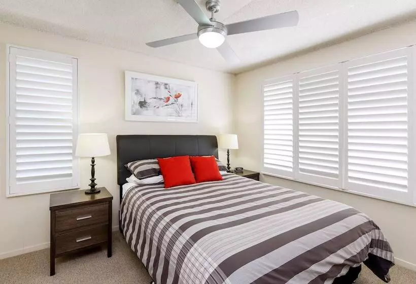 Huoneisto 3 Makuuhuonetta Merinäkymä, Capeview Apartments Caloundra