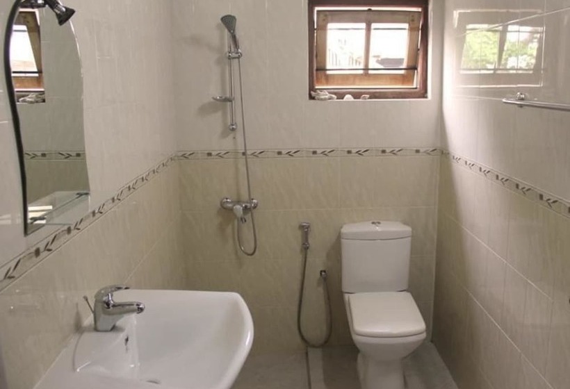 共用房间的床, Hostel First Colombo Airport