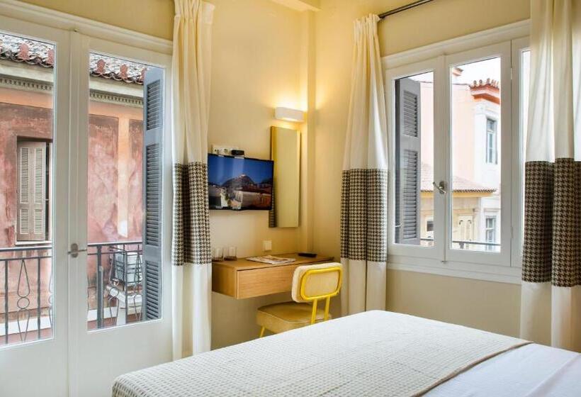 חדר סופריור, Athena