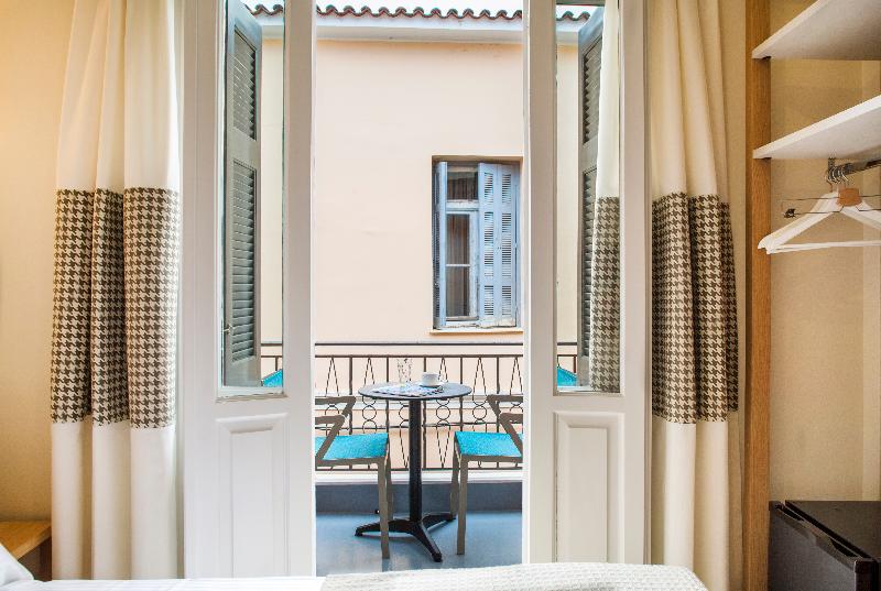 חדר סטנדרט יחיד, Athena