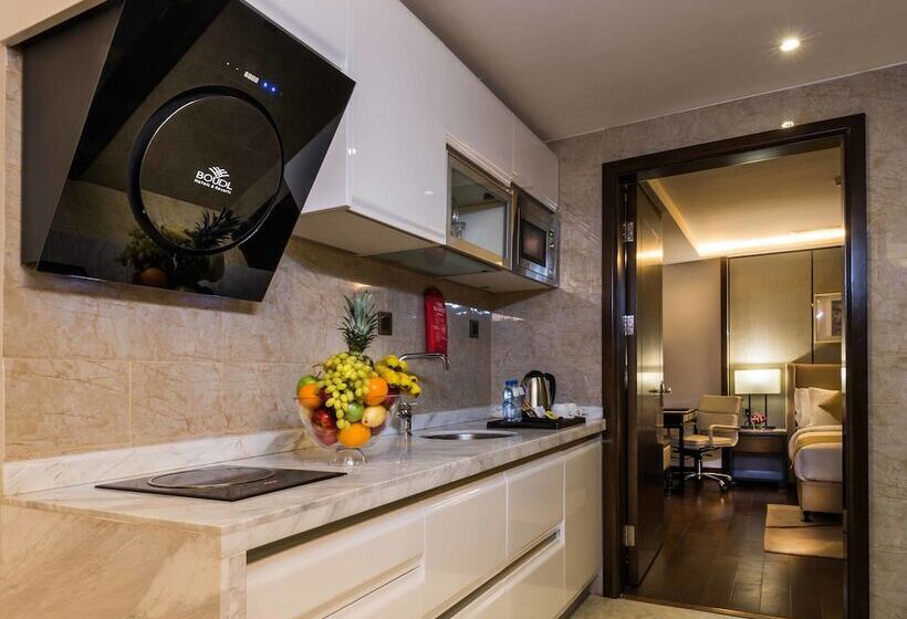 スタンダードスタジオ, Boudl Gaber