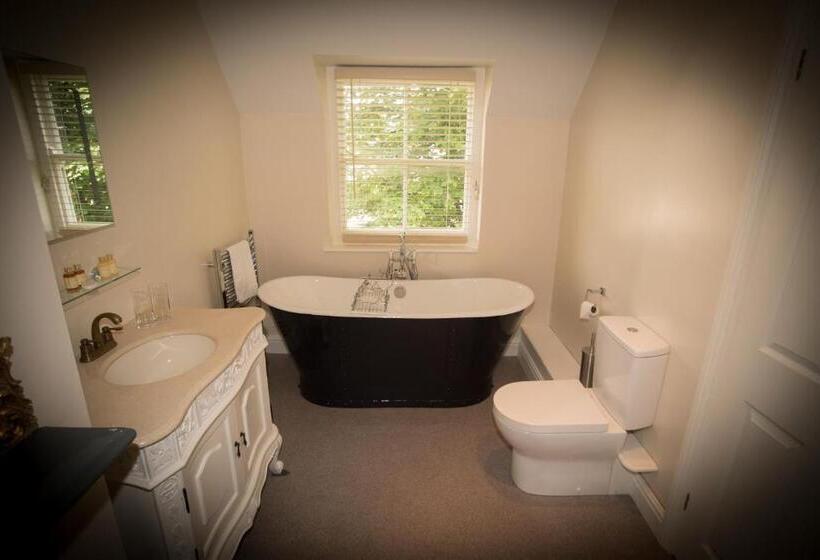 غرفة قياسية, Brockley Hall