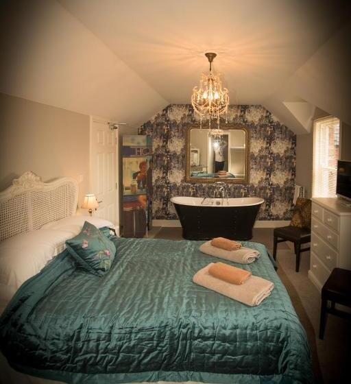 غرفة قياسية, Brockley Hall