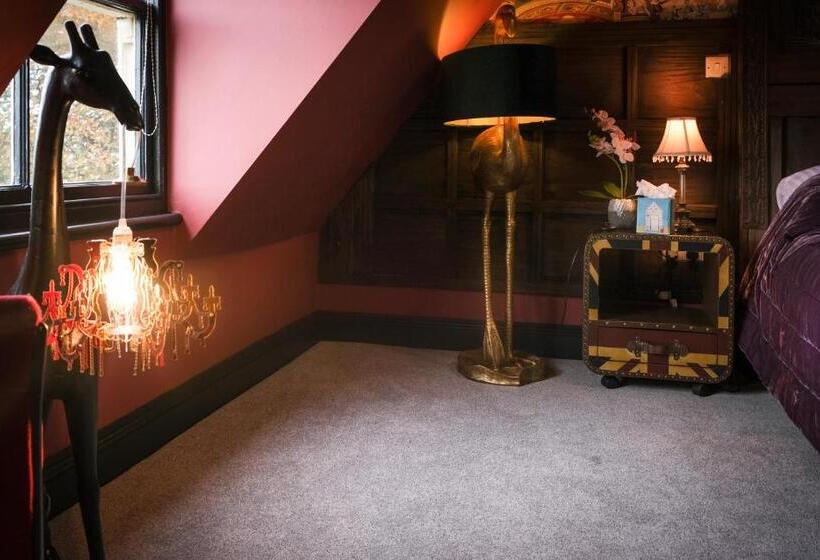 غرفة دور أخير, Brockley Hall