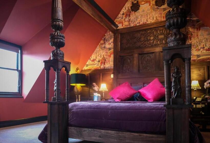 غرفة دور أخير, Brockley Hall