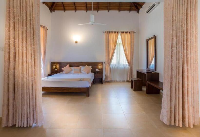 בקתת חדר, Chenra