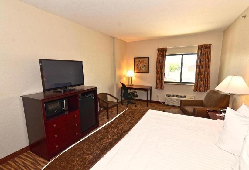 带大床的标准工作室, Cobblestone Inn & Suites   Clarion