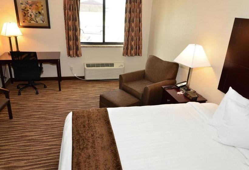 带大床的标准工作室, Cobblestone Inn & Suites   Clarion