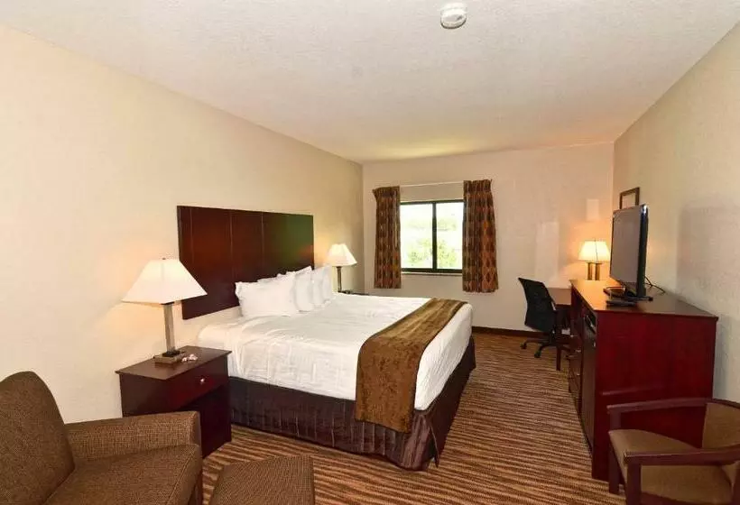 キングサイズベッドのスタンダードルーム, Cobblestone Inn & Suites   Clarion