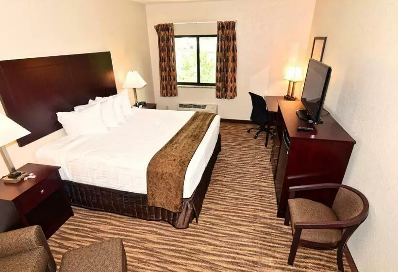 キングサイズベッドのスタンダードルーム, Cobblestone Inn & Suites   Clarion