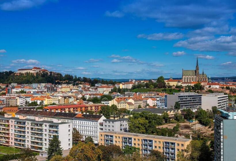 Стандартный Номер Кровать Кинг, Courtyard By Marriott Brno