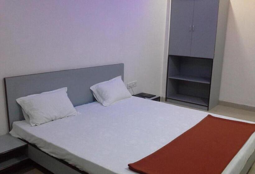 Delüks Oda, Galaxy Vaibhav