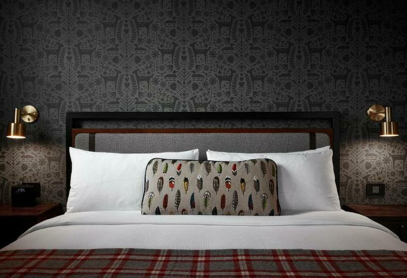 חדר סטנדרט עם מיטת קינג, Hewing