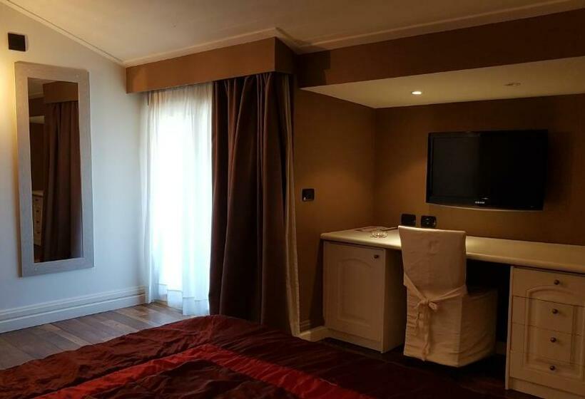 Номер Комфорт, Mediterraneo