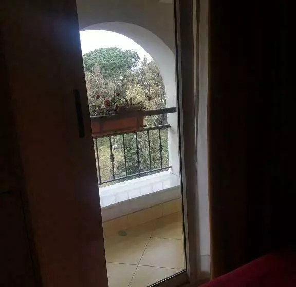 اتاق اکونومی یک تخته, Mediterraneo