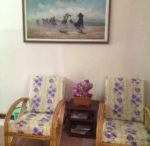 اتاق استاندارد یک نفره, Morning Glory