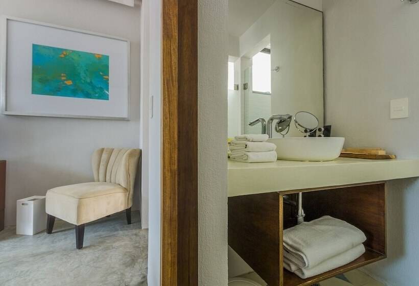 חדר דלוקס נוף בריכה, O  Tulum Boutique Hotel   Adults Only