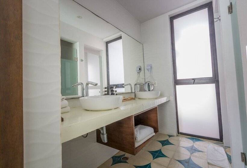 プールの見えるデラックスルーム, O  Tulum Boutique Hotel   Adults Only