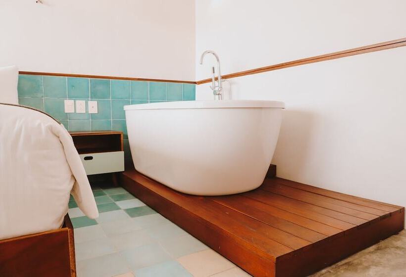 סוויטת דלוקס נוף לים, O  Tulum Boutique Hotel   Adults Only