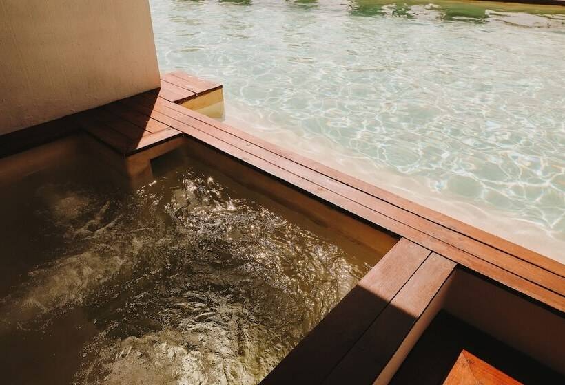 סוויטת דלוקס נוף לים, O  Tulum Boutique Hotel   Adults Only