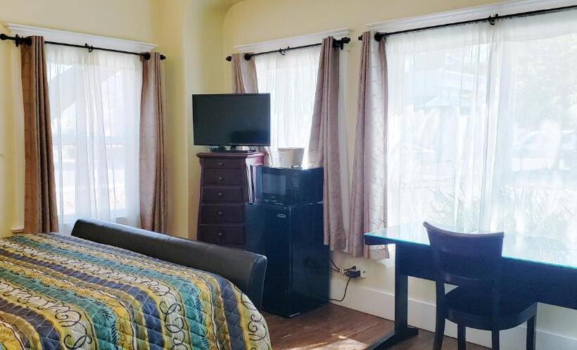 חדר סטנדרט עם מיטת קינג, Santa Paula Inn