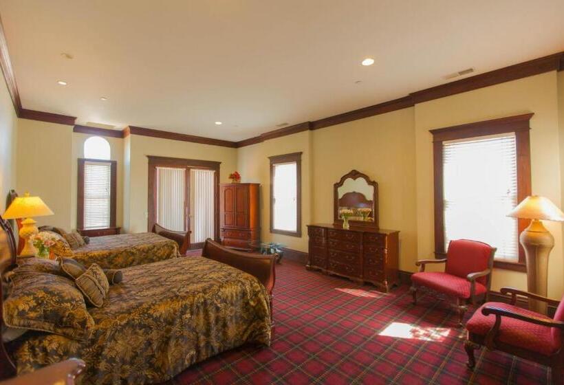 סוויטה דלוקס, Santa Paula Inn