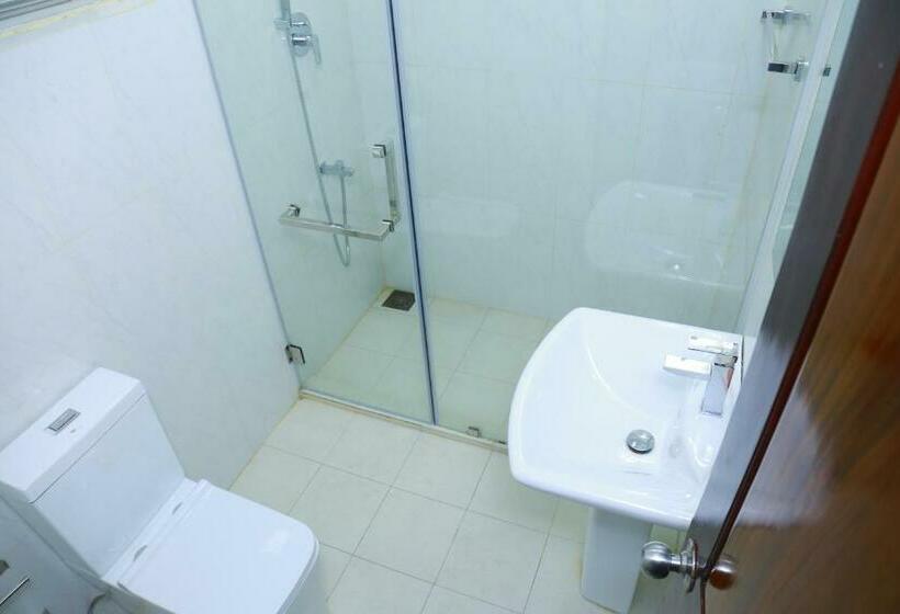 חדר דלוקס לשלושה, Sea Port