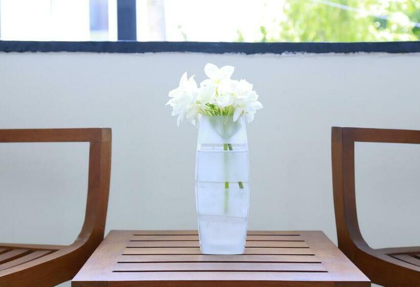 חדר דלוקס לשלושה, Sea Port