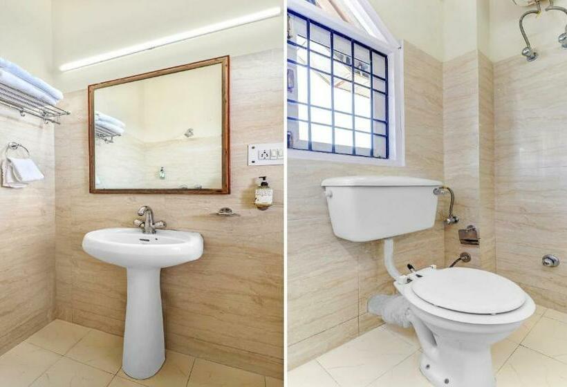 高级大房间, Treebo Varuna With Mountain View