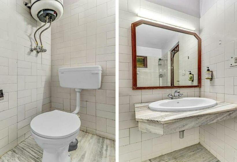 标准间, Treebo Varuna With Mountain View