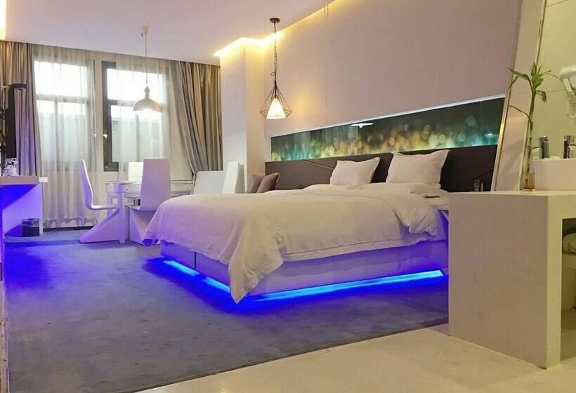 Delüks Oda, Zhengzhou An Xin Bo Ke